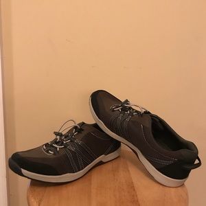 Bass water shoes